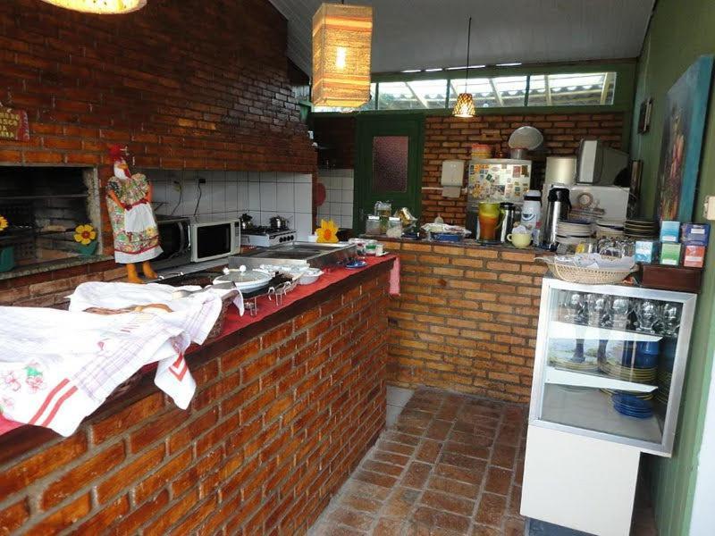 Pousada Girassois Hostel Florianopolis Exterior photo